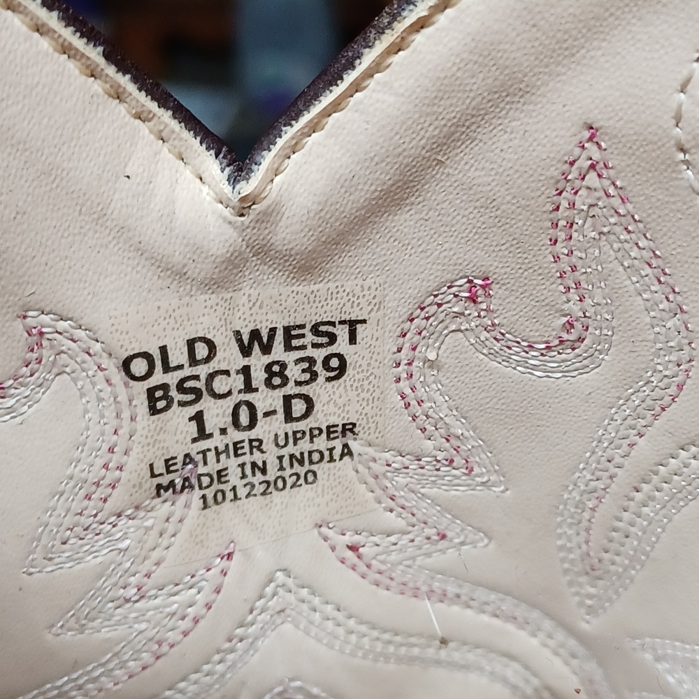 Old west pink and brown cowgirl boots
